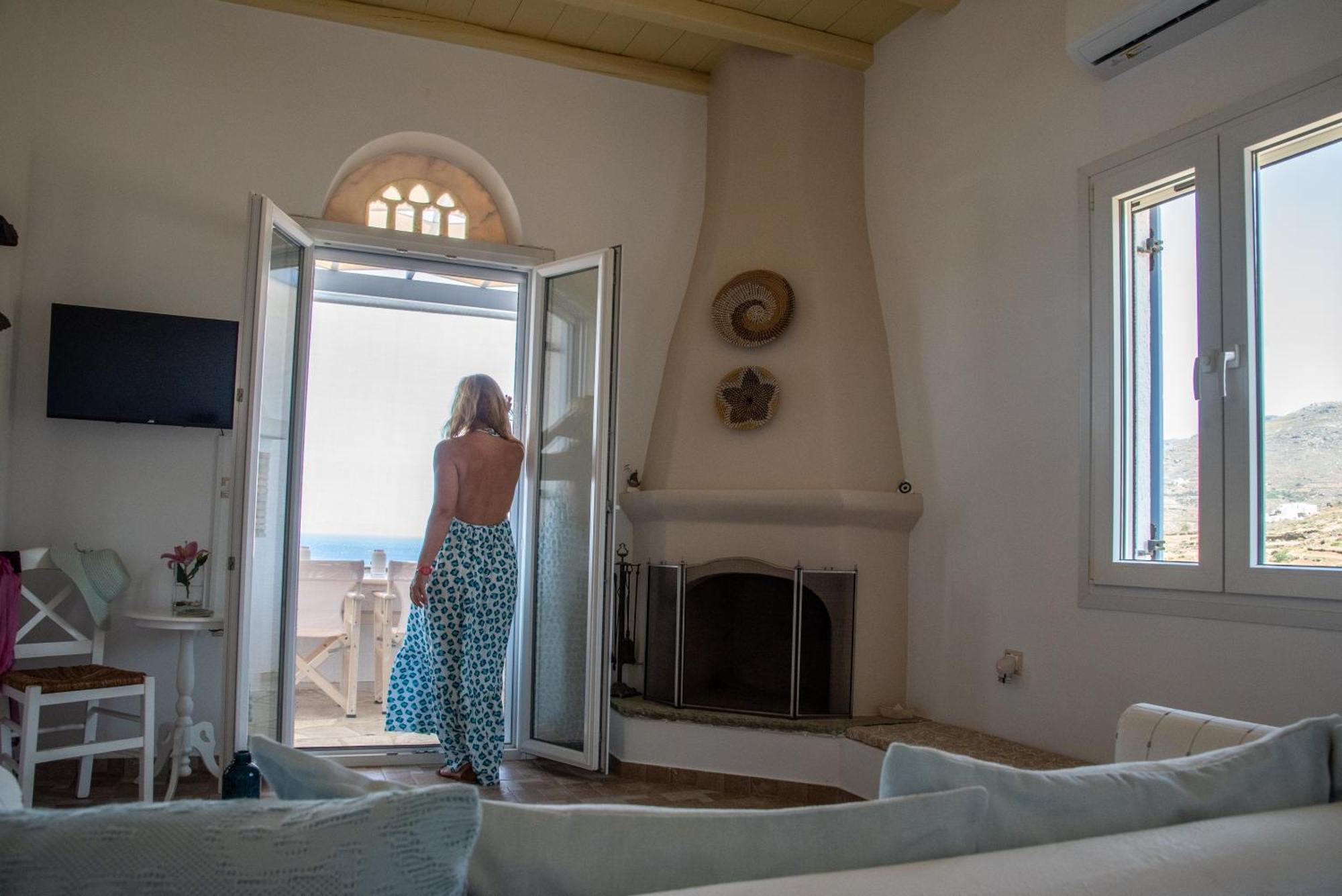 Iliopetra Residence Agios Romanos 外观 照片