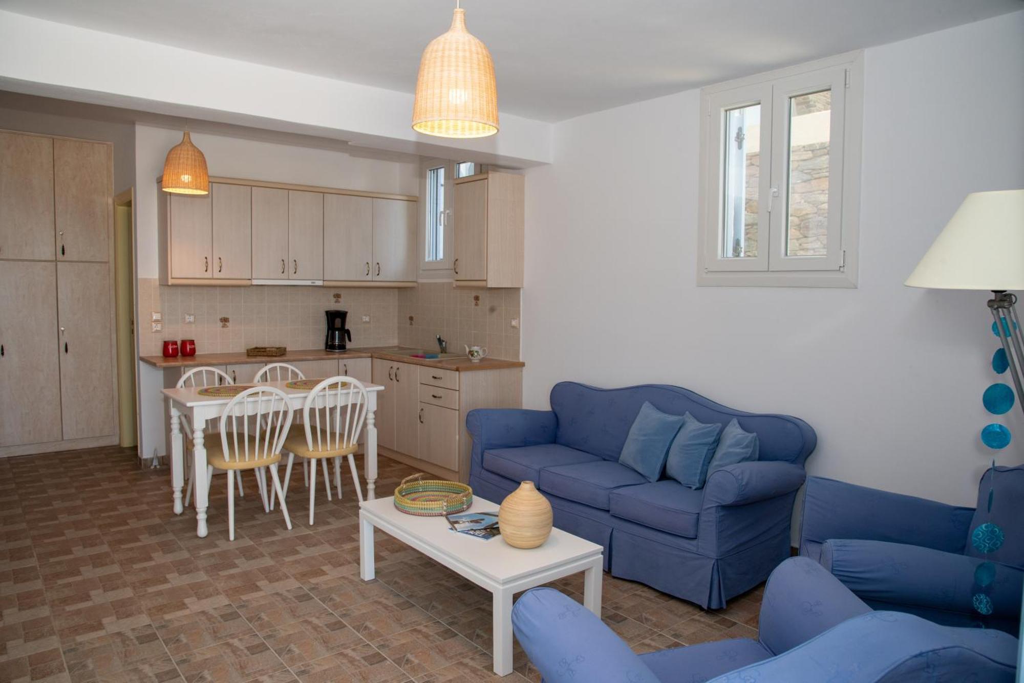 Iliopetra Residence Agios Romanos 外观 照片